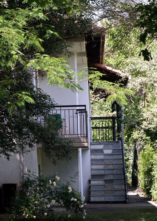 Meteora Garden Bed and Breakfast Kalampaka Exteriör bild